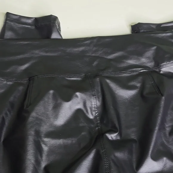 OFFLINE By Aerie Real Luxe Faux Leather Legging Black - Picture 10 of 13